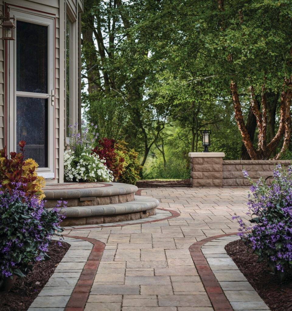 INLAID PAVER BORDER PATTERNS