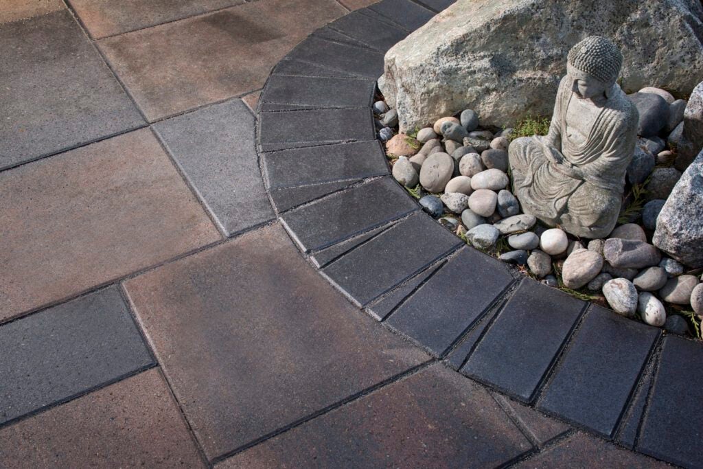 SOLDIER COURSE PAVER PATTERN