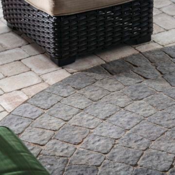 dublin cobble. accenting with paver patterns