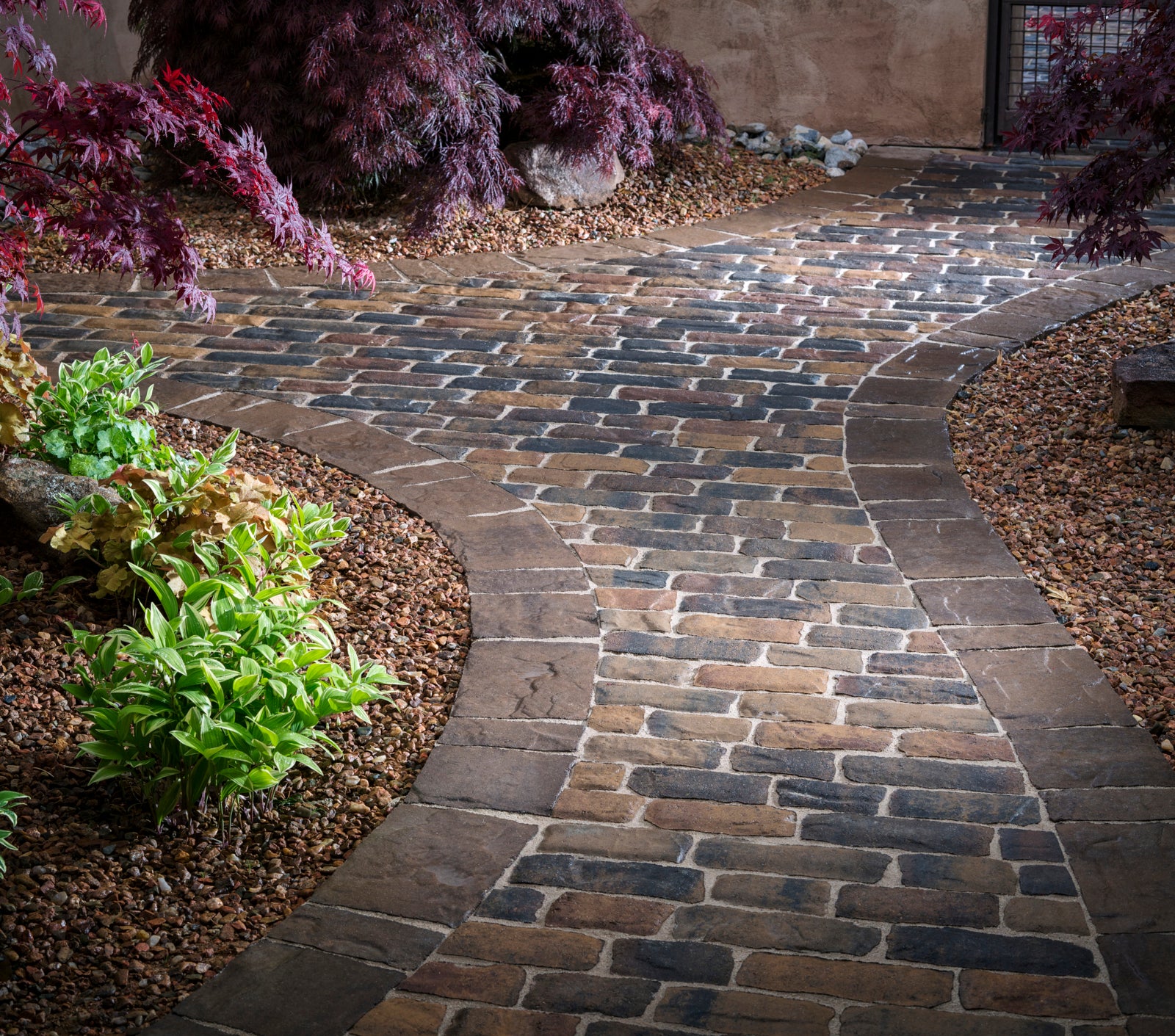 Contrasting paver borders