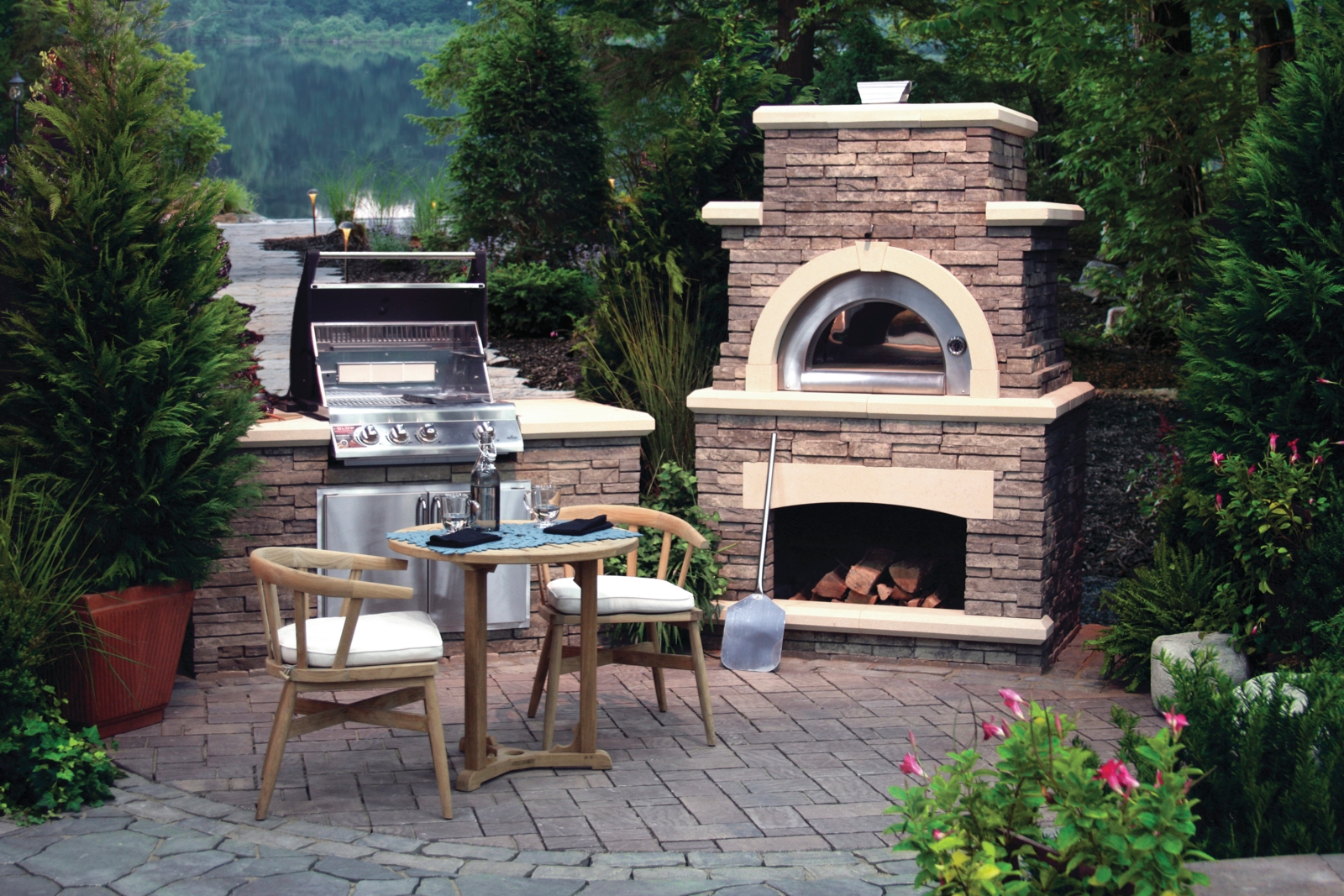 Bordeaux Elements™ Outdoor Grill Island and Brick Oven.