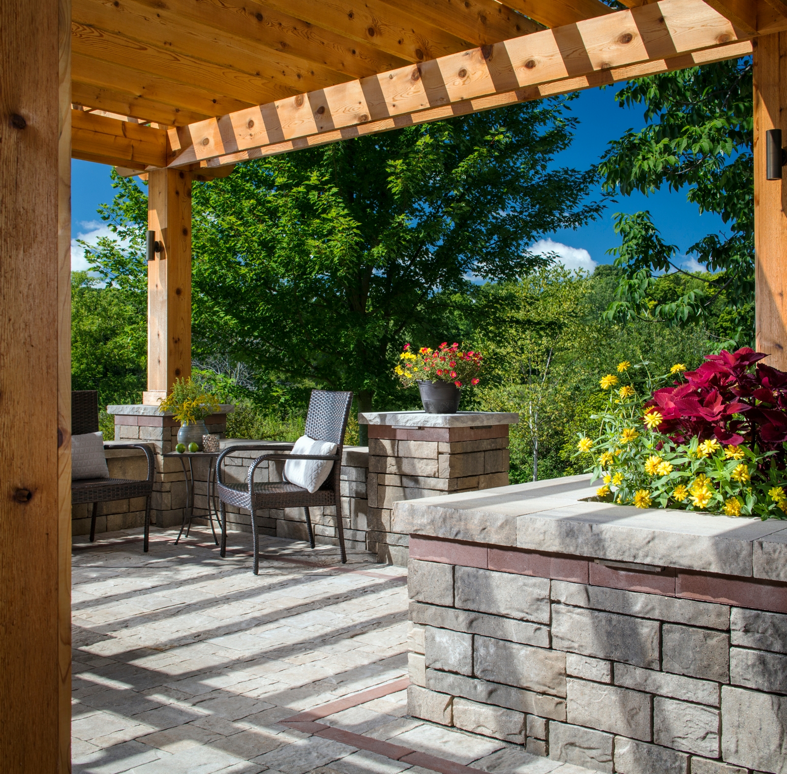 Tandem® Wall Patio Pavers