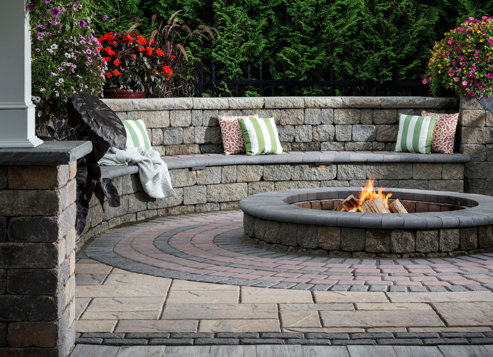 Fire Pits with Built-in Wall