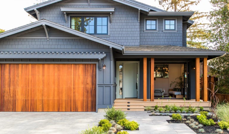 Indoor/outdoor front porch living design