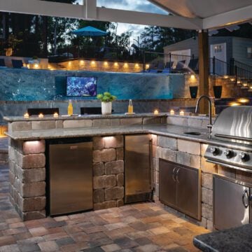 outdoor kitchen hardscape
