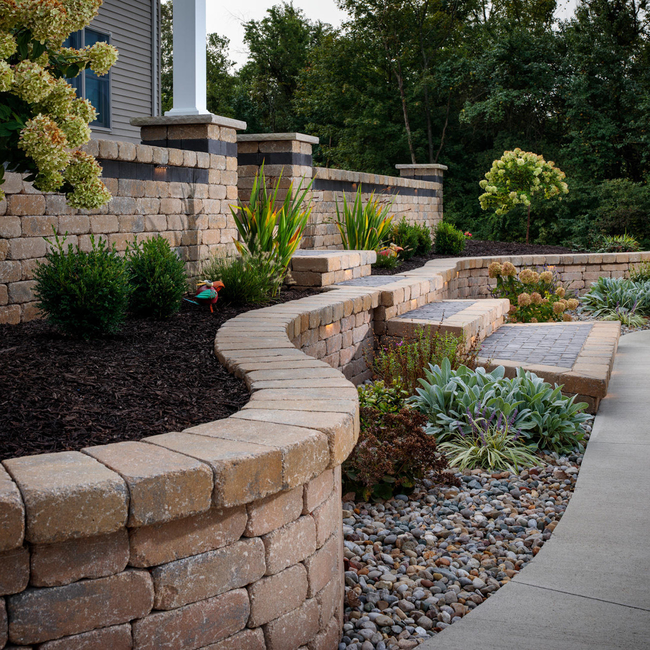 Weston Stone Retaining Wall Natural Stone Appearance Belgard