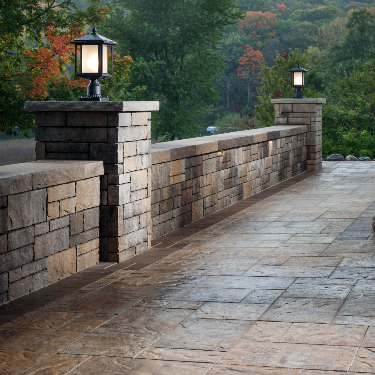 Tru-Scapes Lights Low Pillar Lights | Available with Belgard