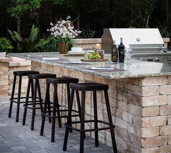 Weston Stone outdoor kitchen design