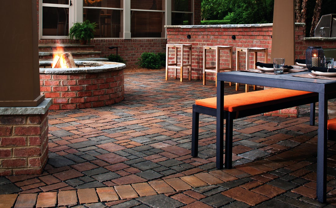 Red Brick Fire Pit Patio Design Ideas