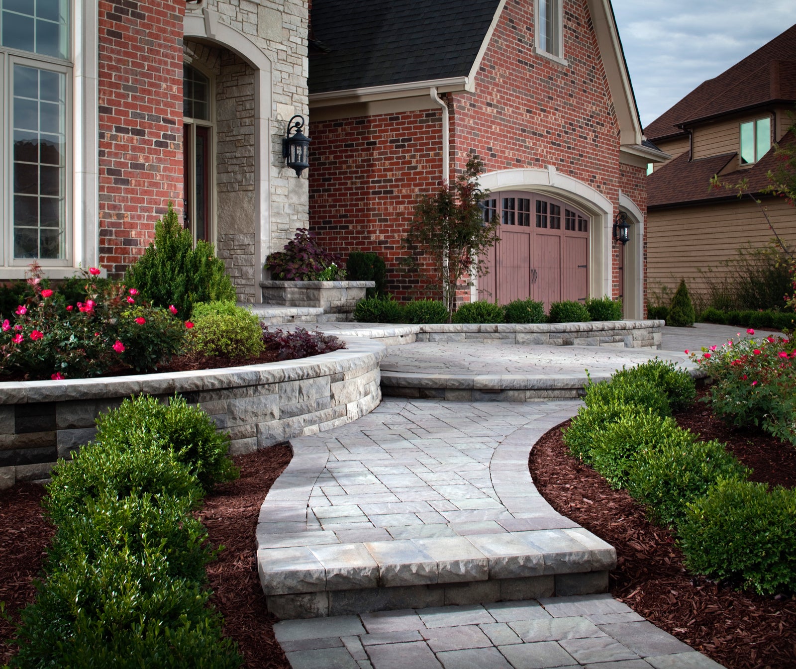 Belair Wall® Built-in Planters Retaining Wall