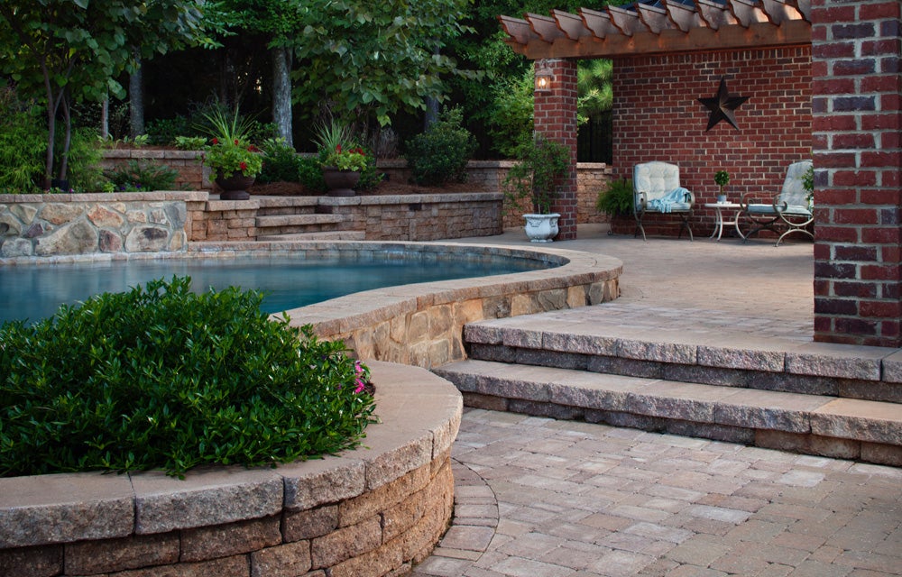 Beyond the Water's Edge: Trends in Modern Poolscapes - Belgard Beyond The Water'S Edge: Trends In Modern Poolscapes - Belgard