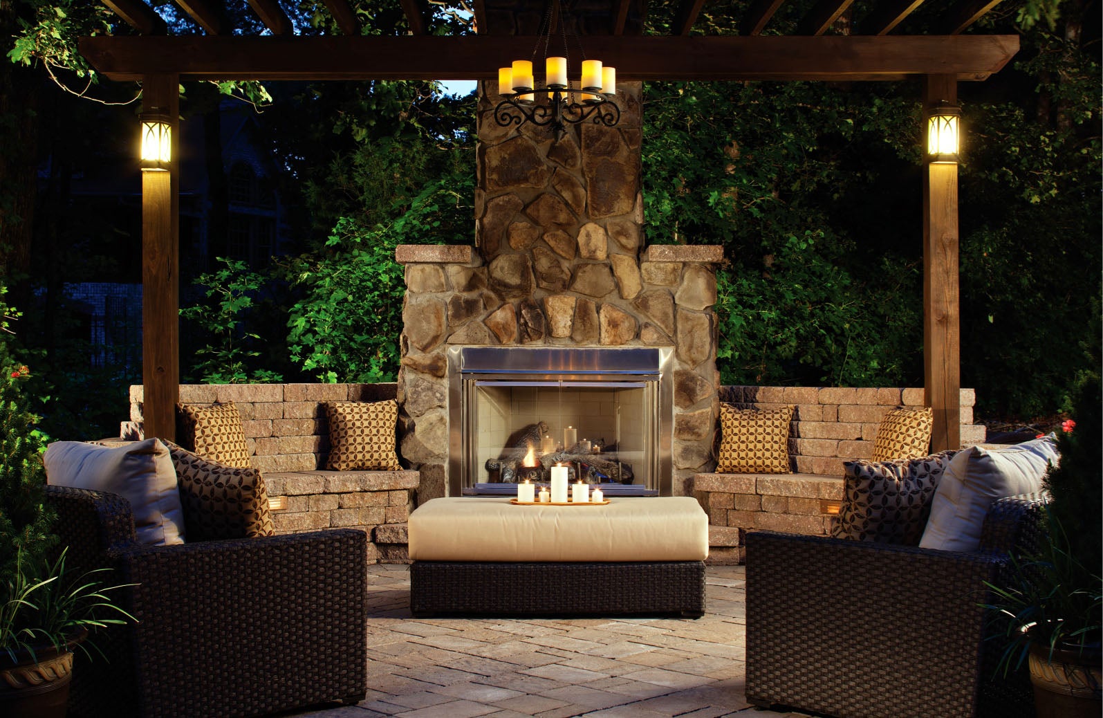 Outdoor Fireplace Design Built-in Seating Arrangement