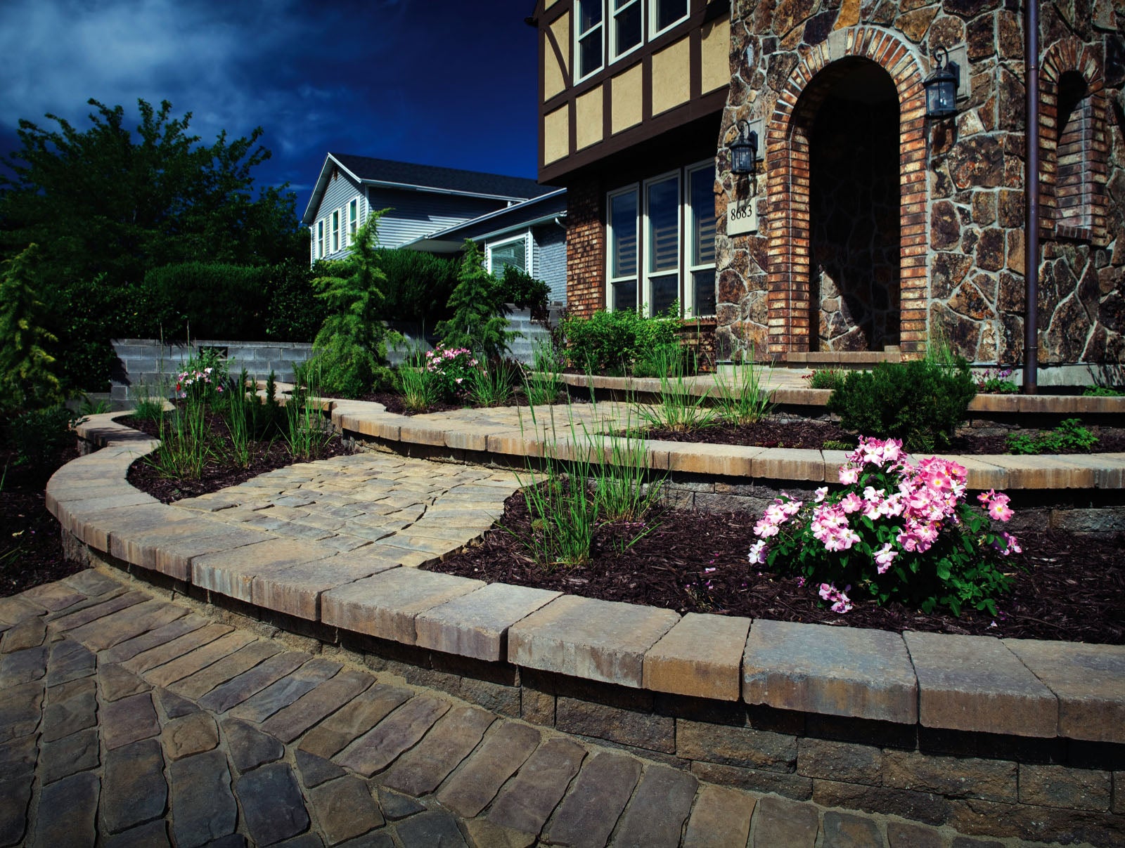 Retaining wall steps paver block edging