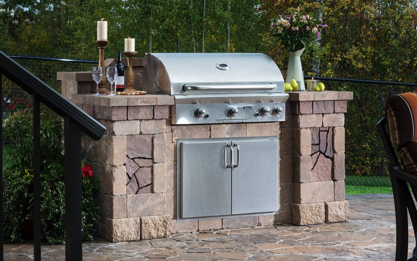 Built-in Outdoor Grill Islands