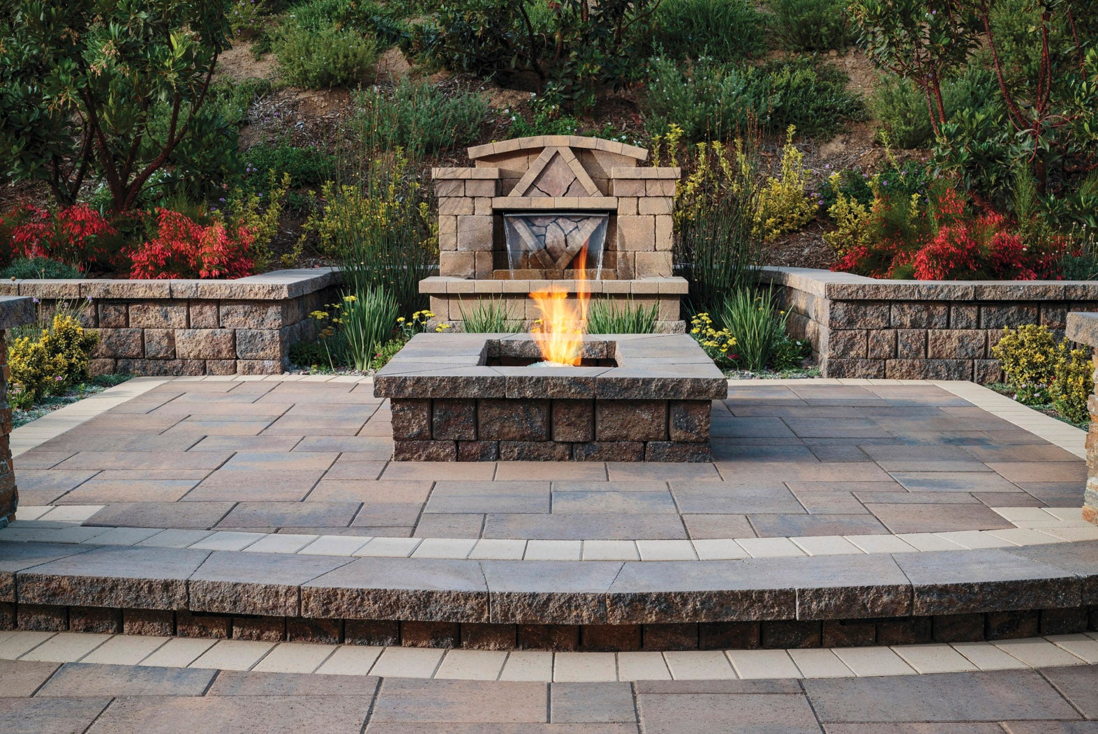 Highland Stone and Weston Stone® Wall with Water Fall Feature