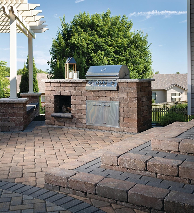 Outdoor Fireplace Ideas | Modern Stone Patio Fireplace Pictures
