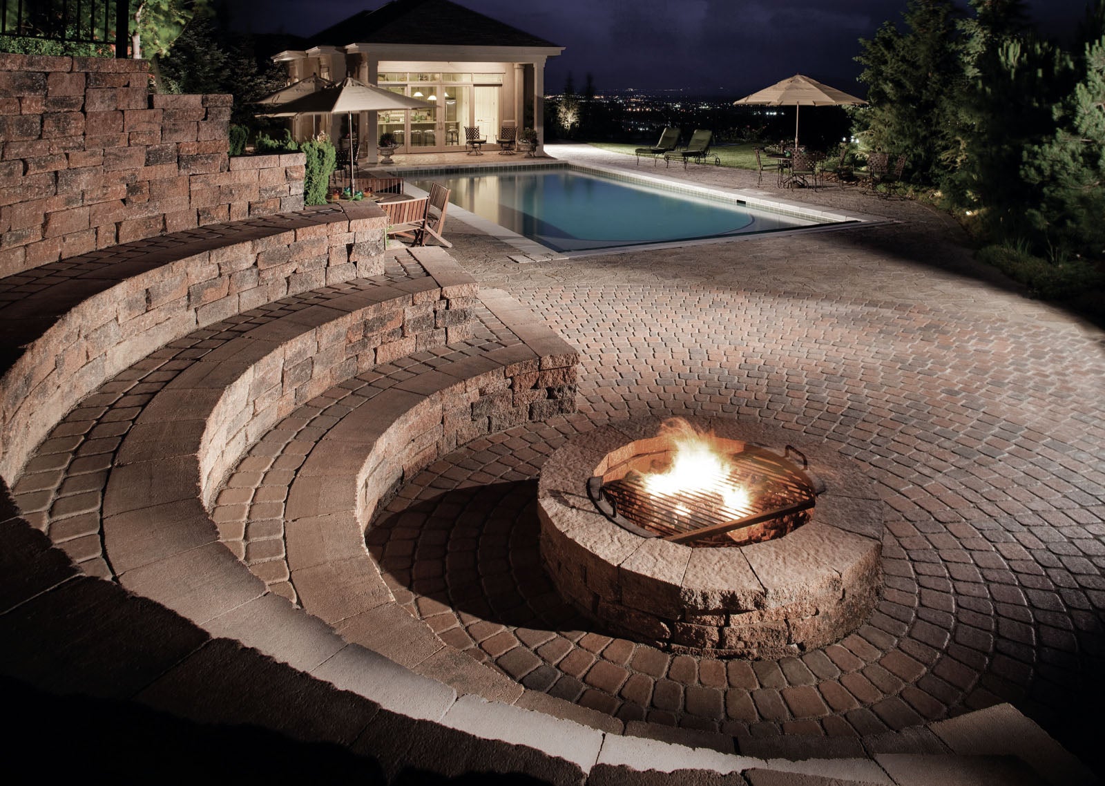 Multi Level Seat Wall Patio Fire Pit