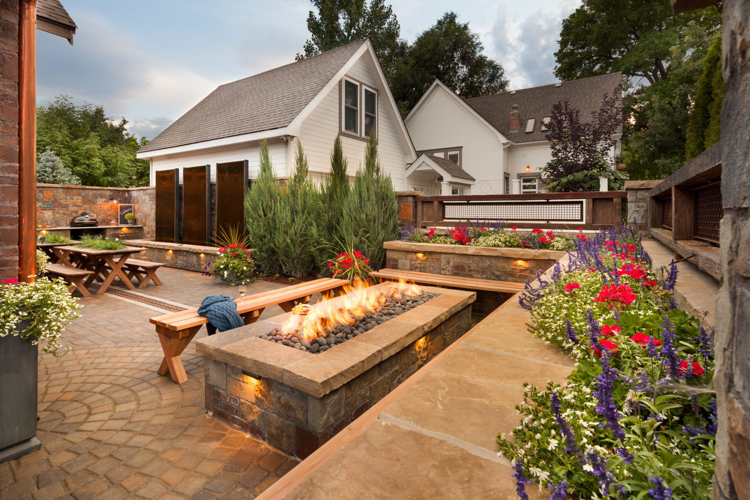 outdoor living space with fire pit area