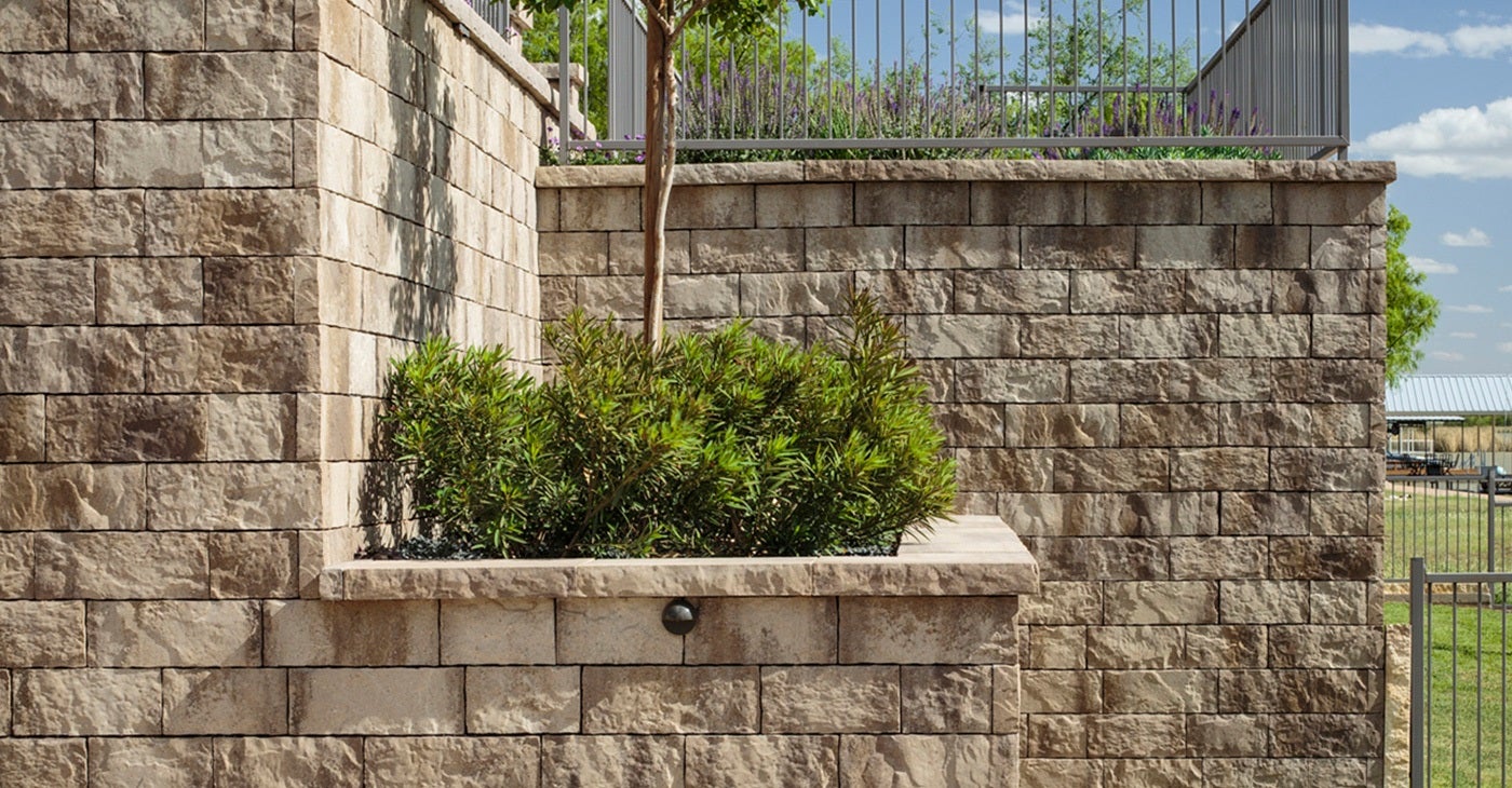 retaining wall hardscaping dallas texs