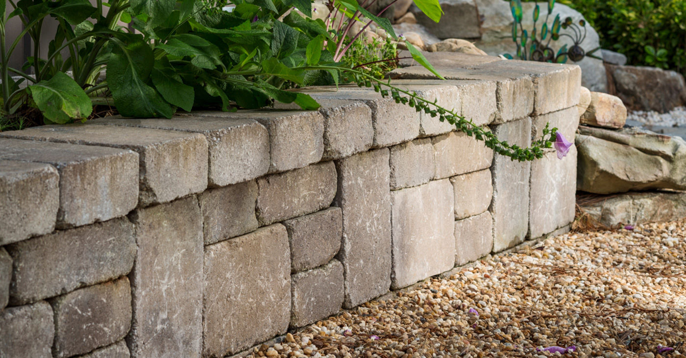 landscape retaining wall contractors in minneapolis minnesota