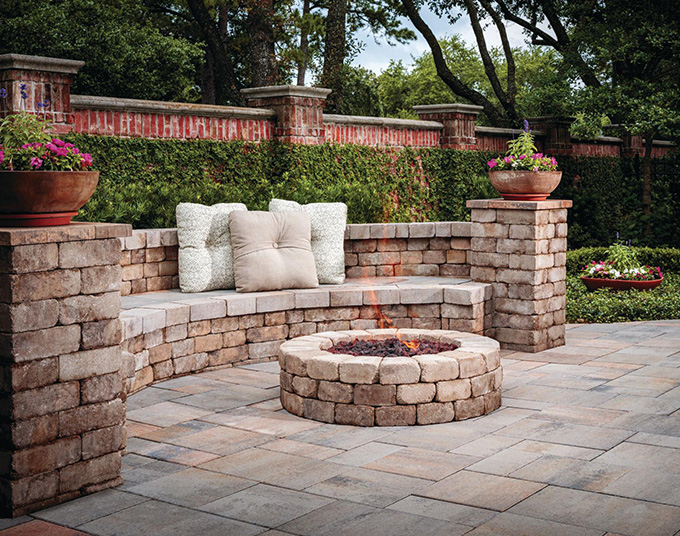 belgard backyard retaining wall in nashville tennessee