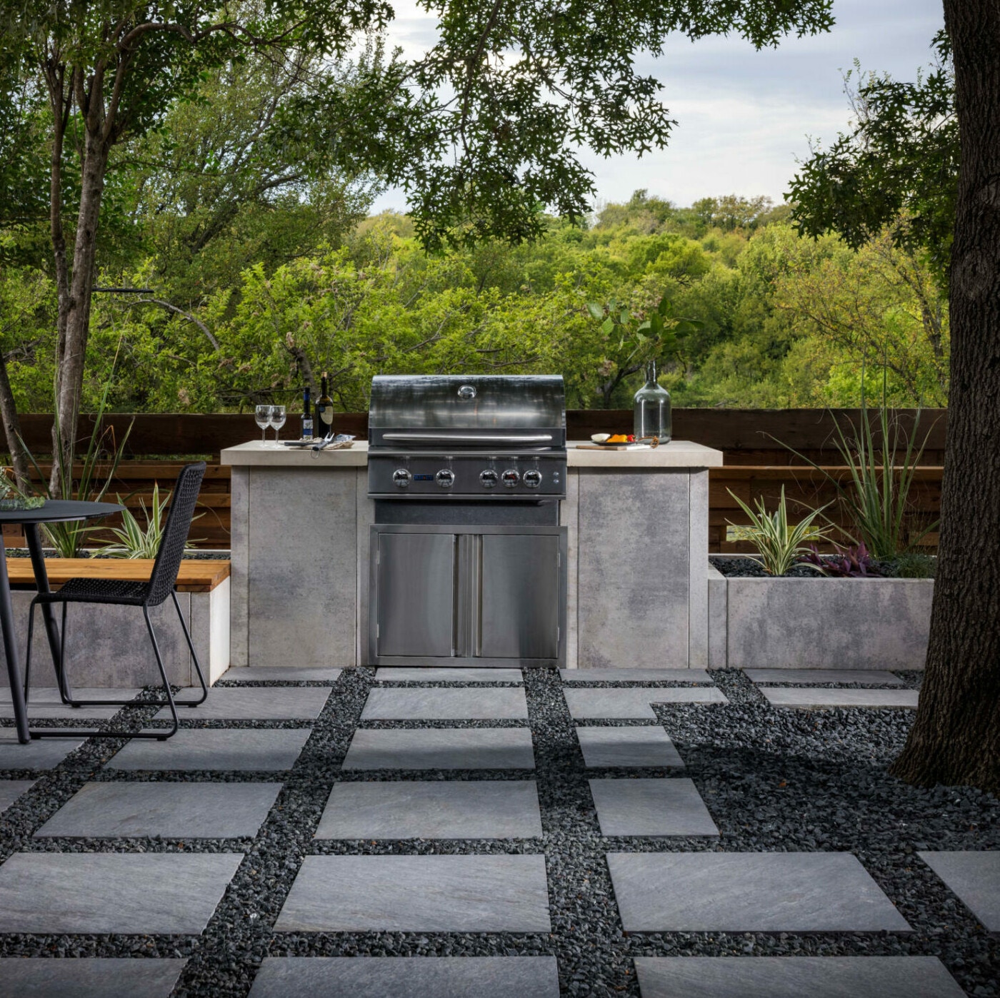 Using Belgard Artforms for Outdoor Benches, Fire Pits, Kitchens and More