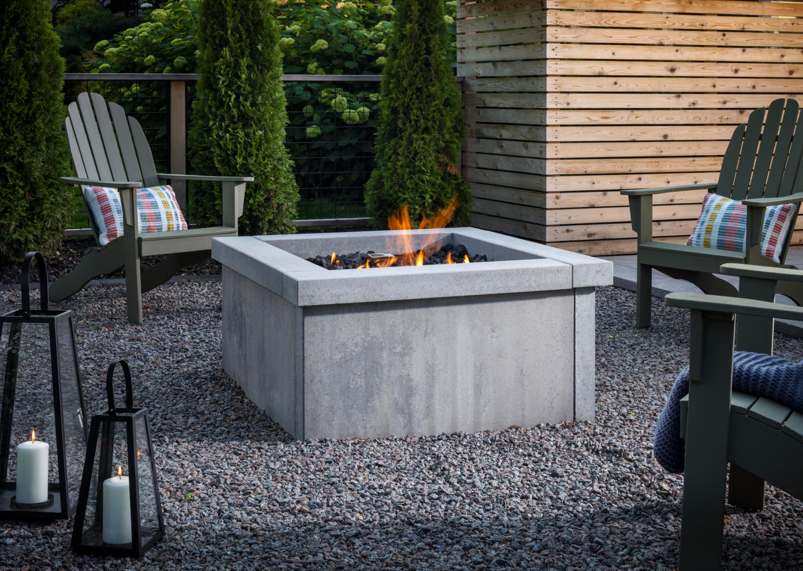 Using Belgard Artforms for Outdoor Benches, Fire Pits, Kitchens and More
