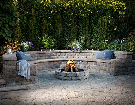 Orlando Retaining Walls with Built-In Seating