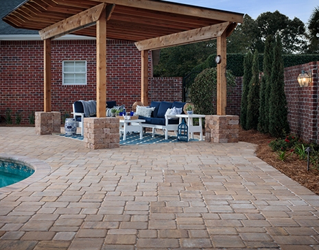 Miami Hardscapes: Outdoor Paver Patio Installation