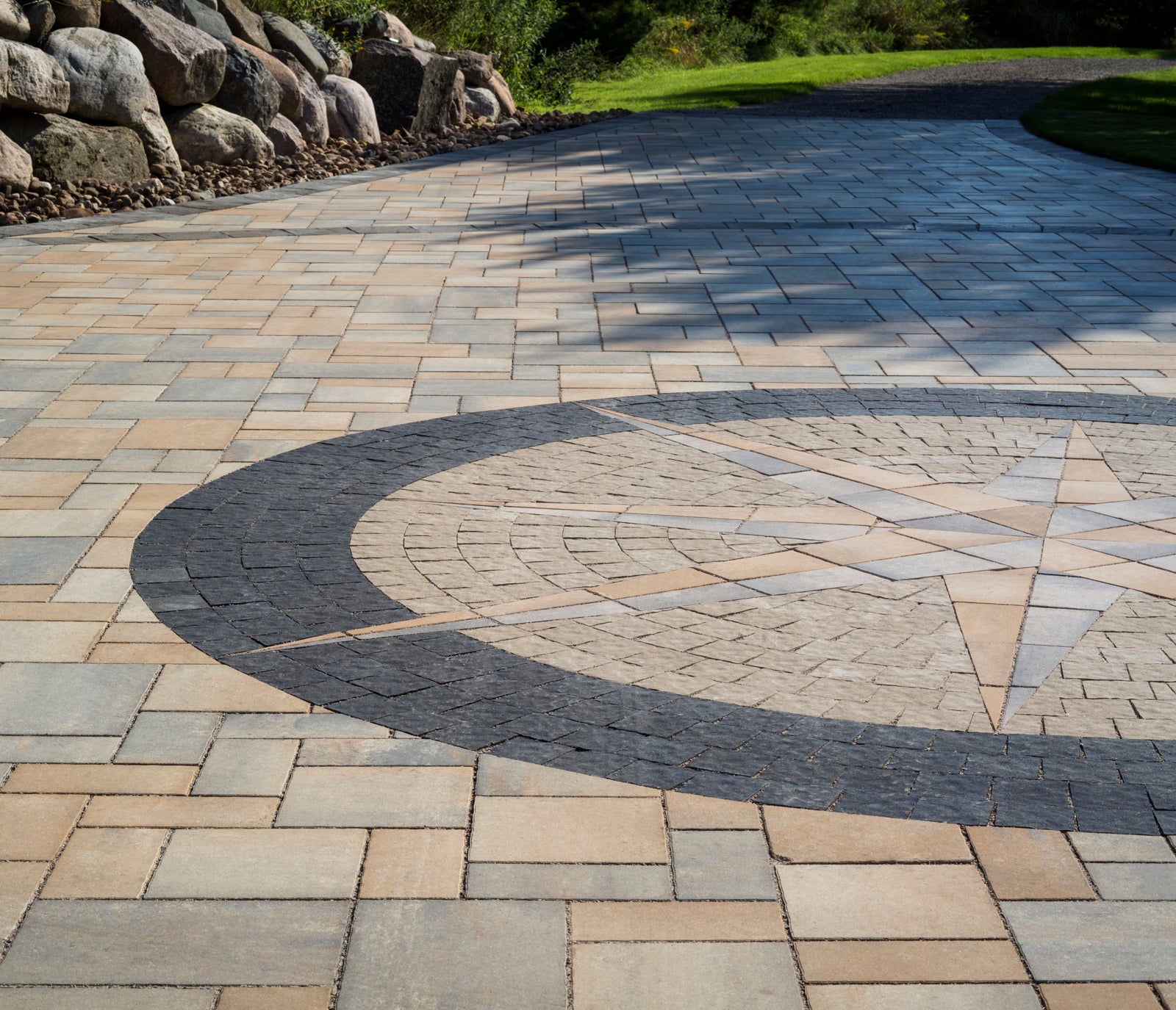 Belgard paver driveway with unique pattern