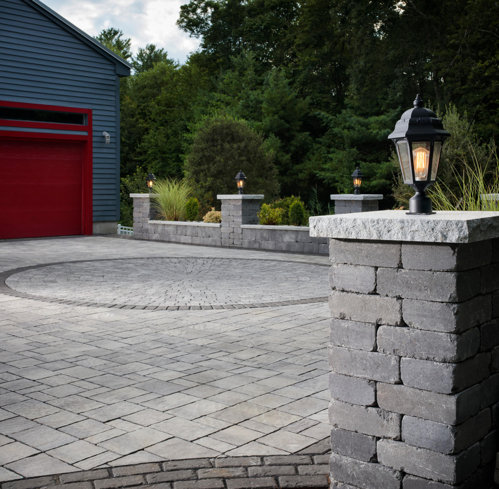 Belgard paver driveway with unique pattern