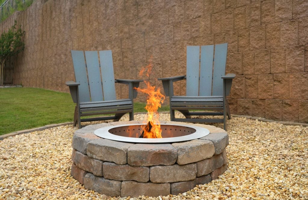 Belgard & POLYWOOD Outdoor Patio Relaxation Belgard & POLYWOOD Outdoor Patio Relaxation