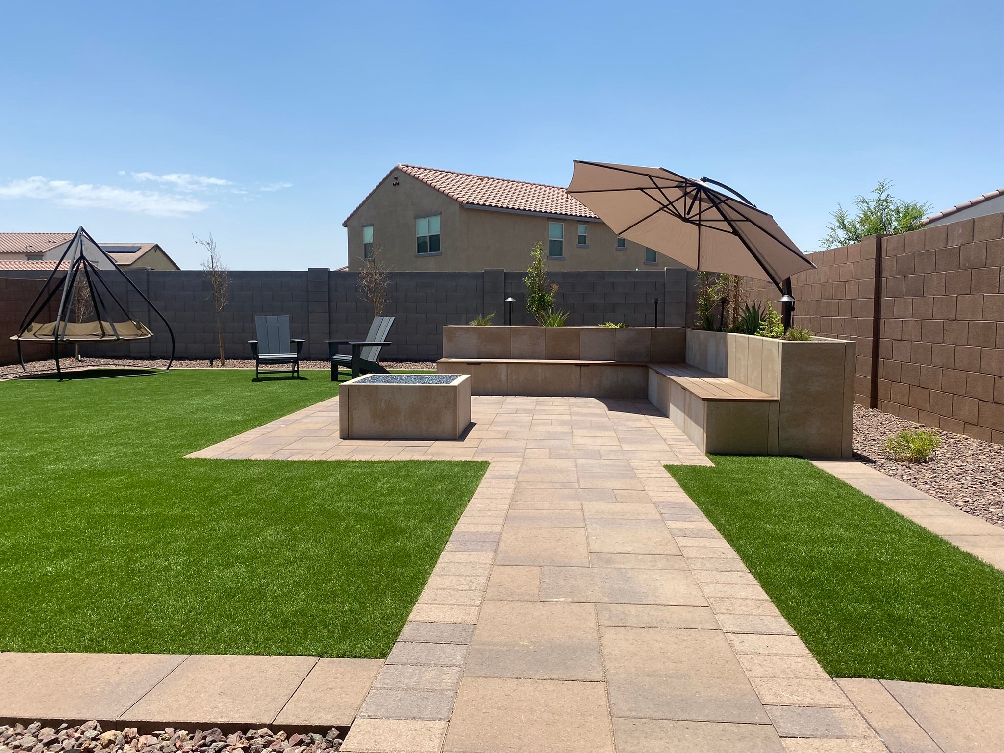 belgard backyard seating area