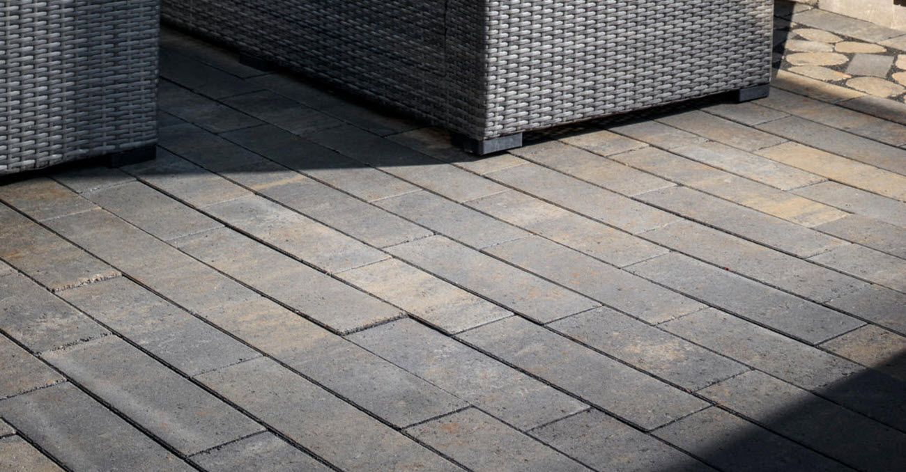 Melville Plank pavers available in Seattle
