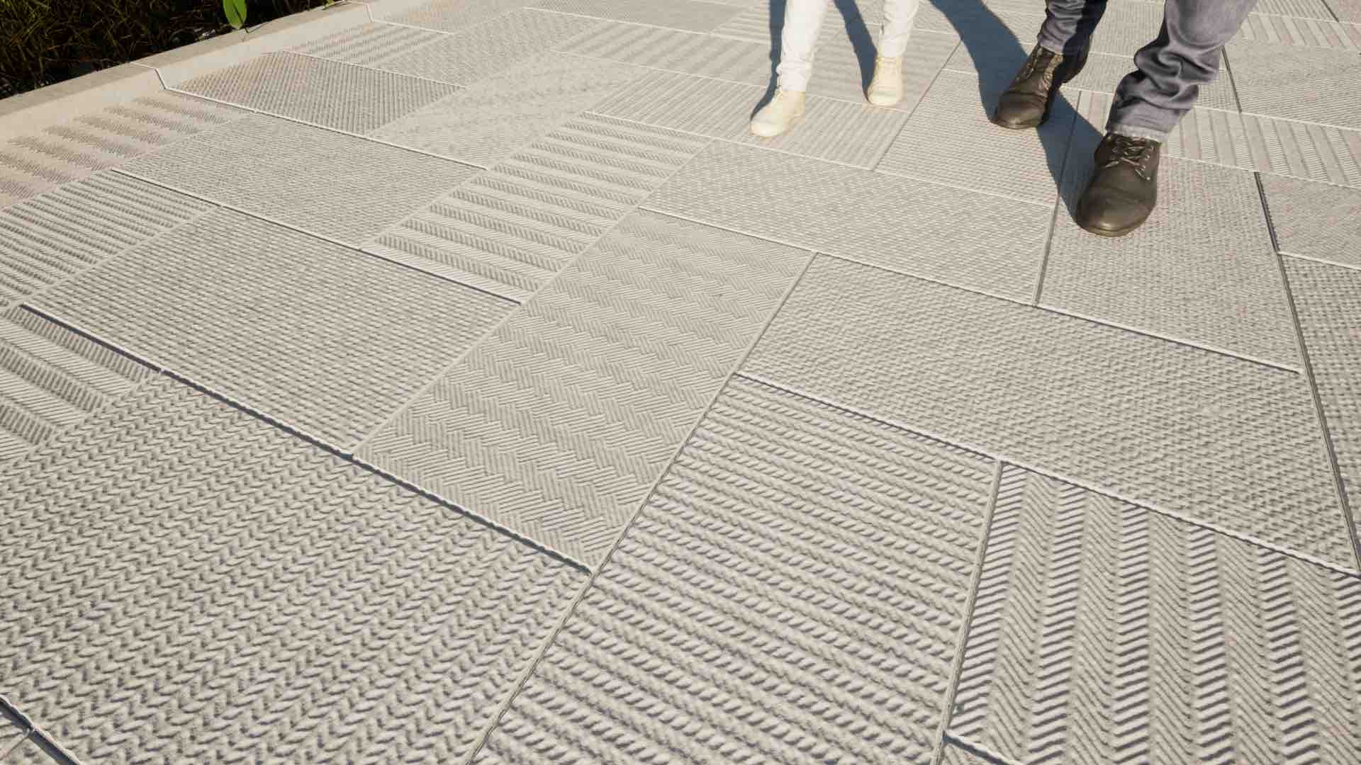 color and texture in outdoor paver design