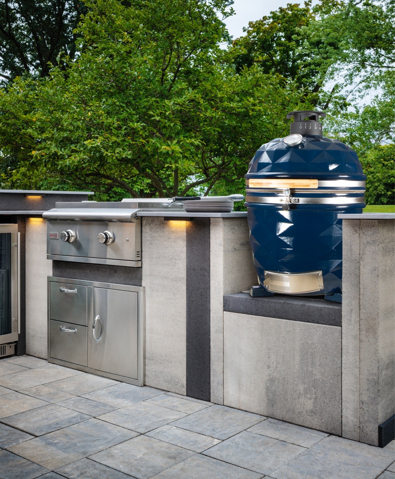 Belgard Elements Blue Diamond Smoker