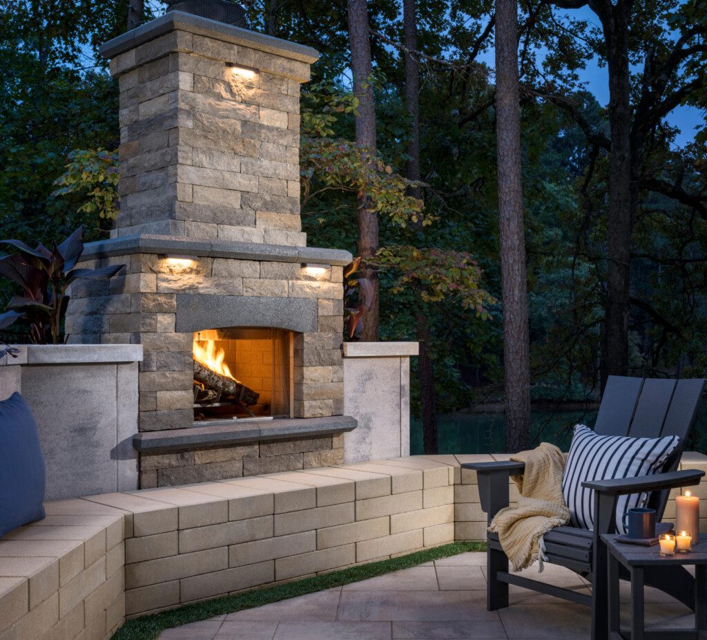 Belgard Beaufort outdoor fireplace 