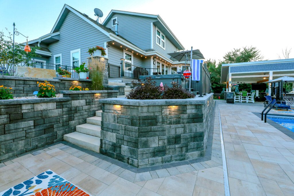 HNA 2023 award winner - mixed hardscapes