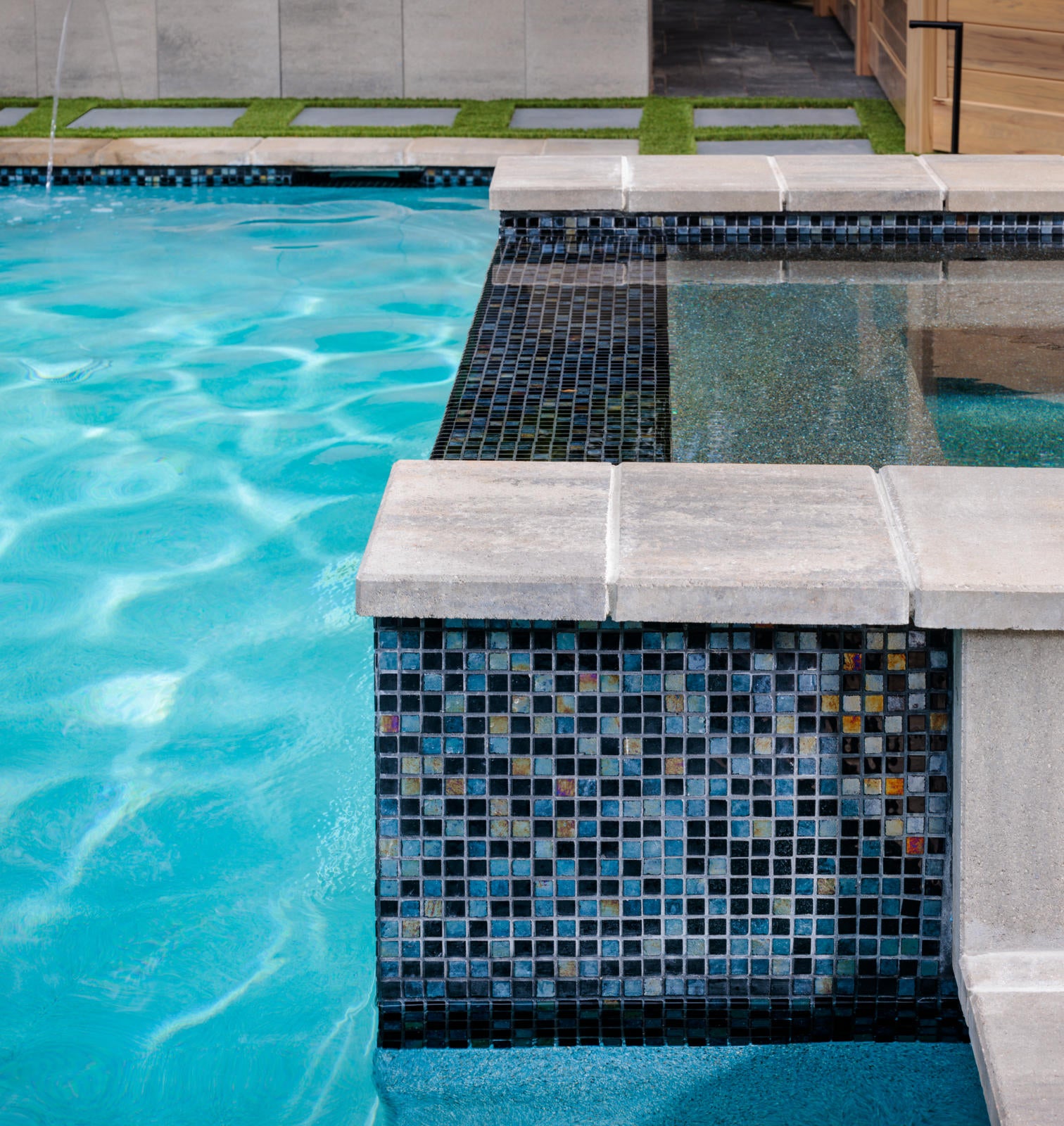 PebbleTec pool finish in Texas influencer project