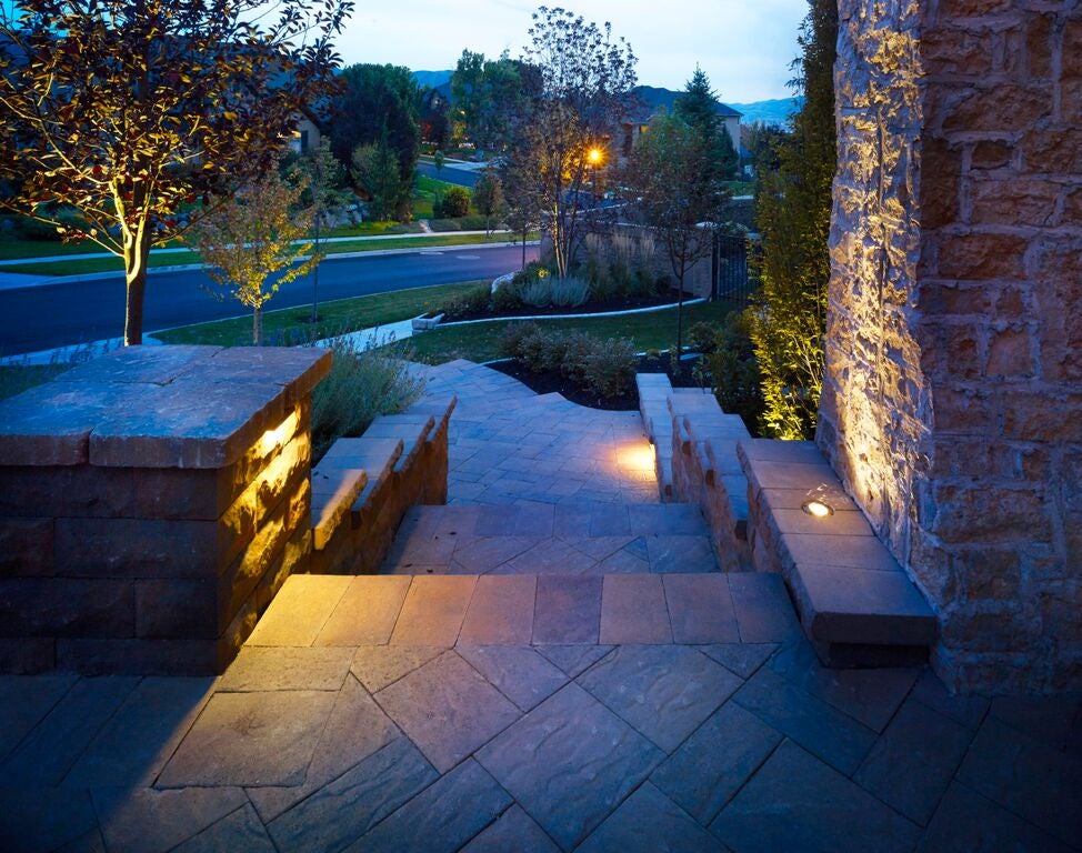 Hardscape and dot lights in outdoor lighting