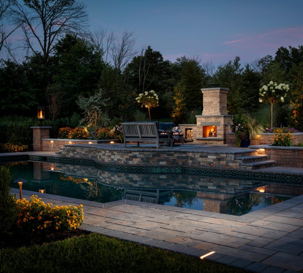 fan favorite Bordeaux Fire Feature