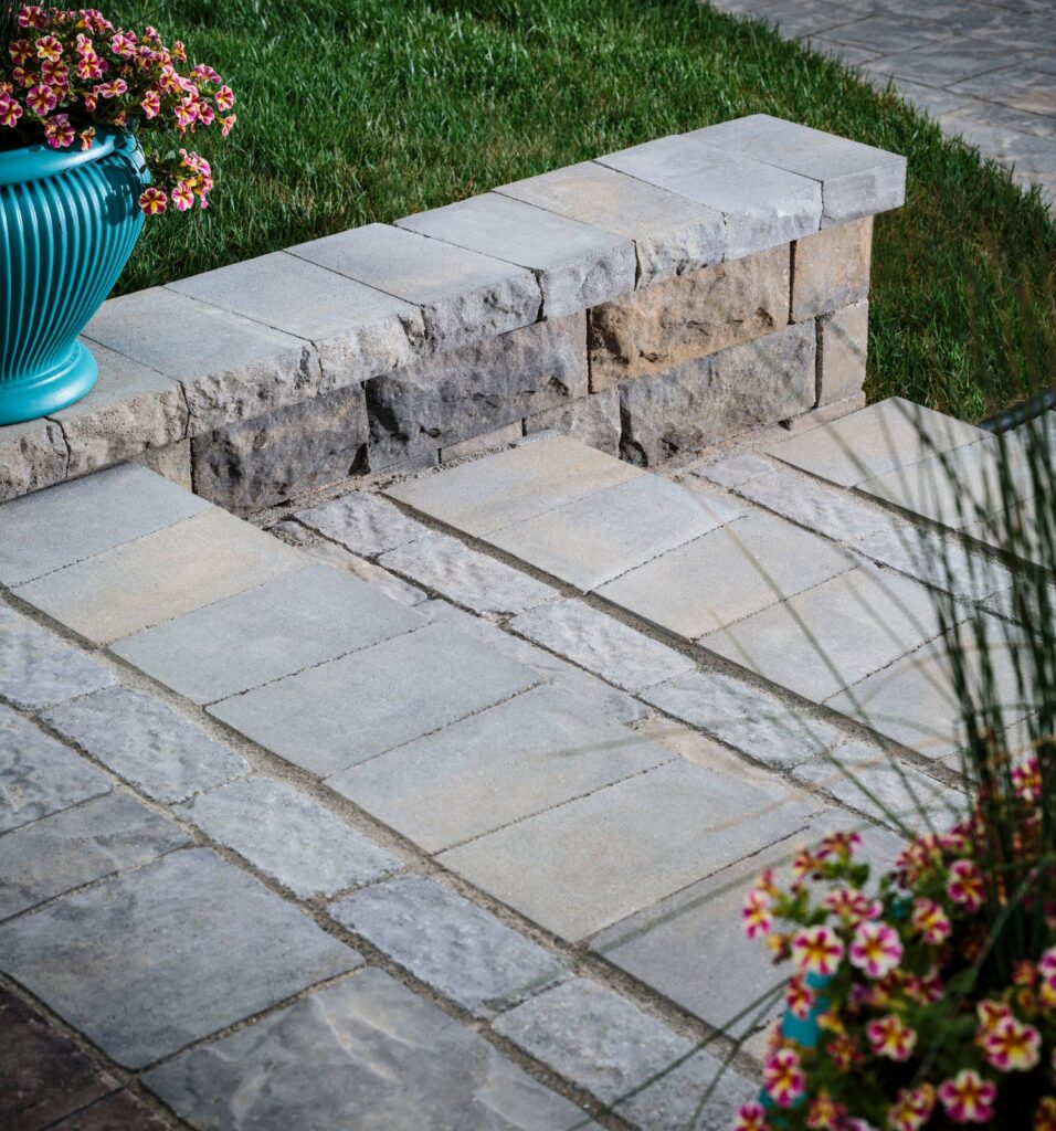 paver steps with retaining wall