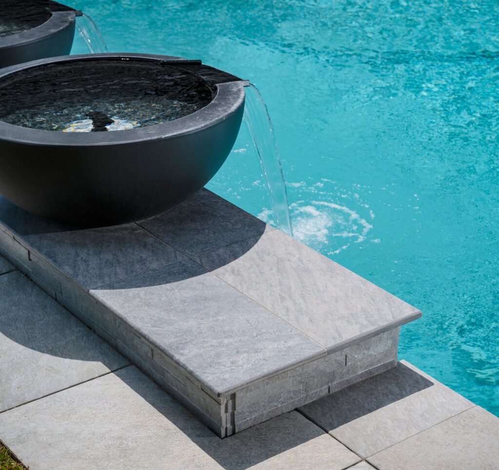 Pavé en porcelaine Belgard Mirage avec Unico 