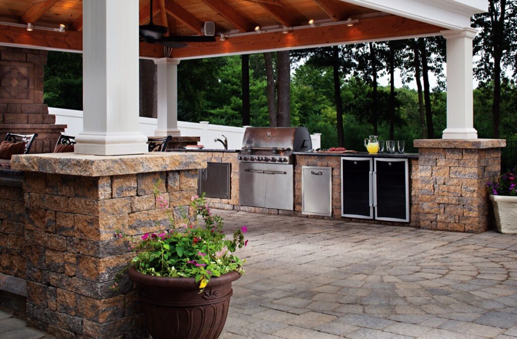 outdoor kitchen with cover