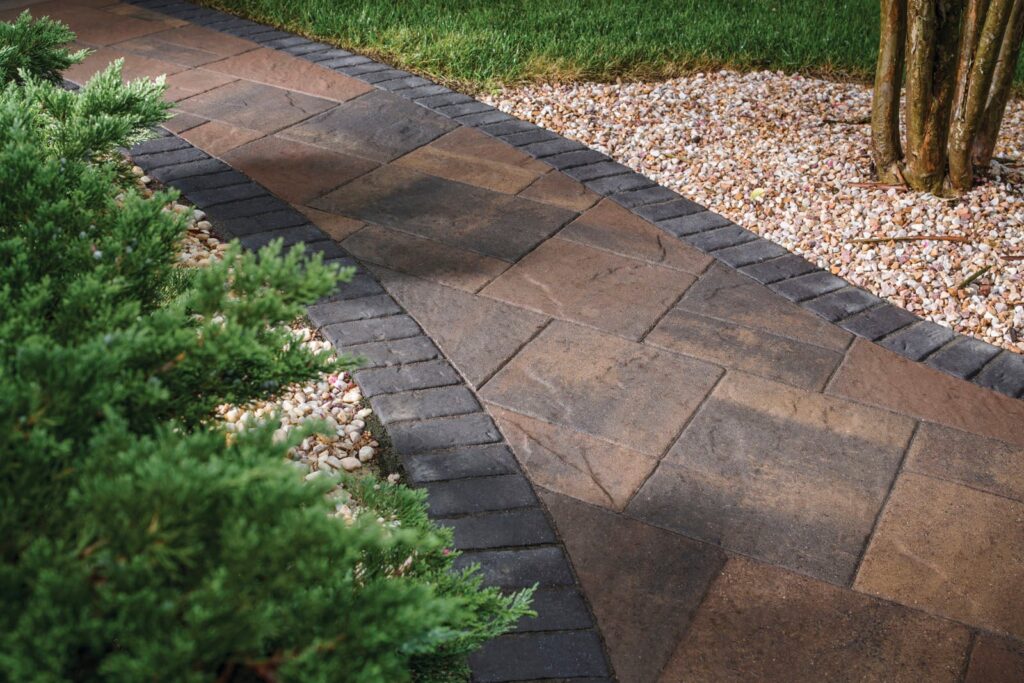 Bordure contrastante en pavé
