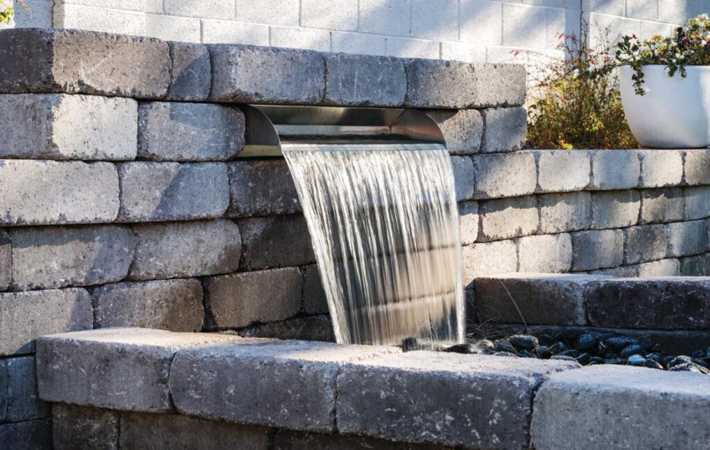 Chute d’eau du patio extérieur Weston Stone®