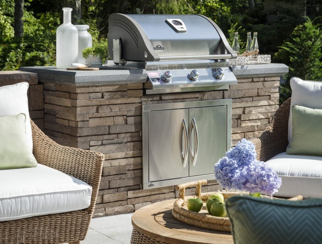 Cuisine extérieure Denver Belgard Bordeaux série Grill Island